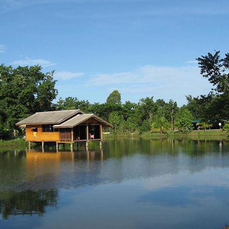 Isaan Perazim Park Hotel Roi Et Exterior foto