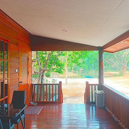 Isaan Perazim Park Hotel Roi Et Exterior foto