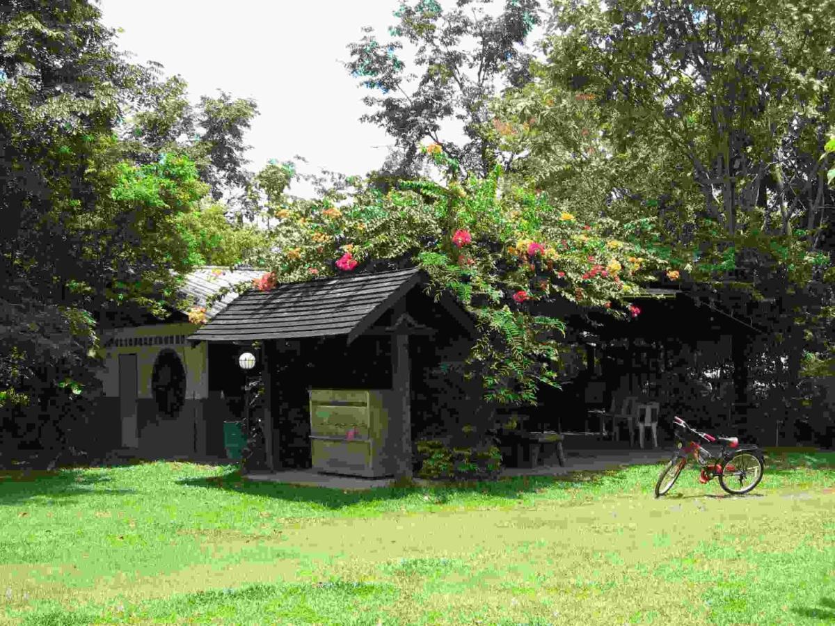 Isaan Perazim Park Hotel Roi Et Exterior foto