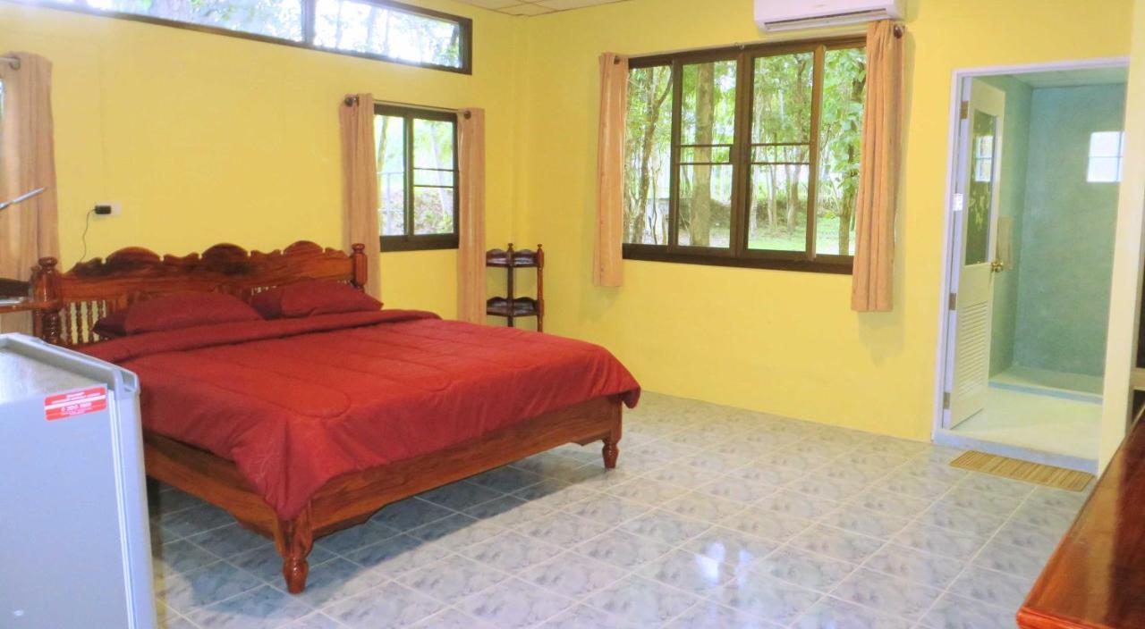 Isaan Perazim Park Hotel Roi Et Exterior foto