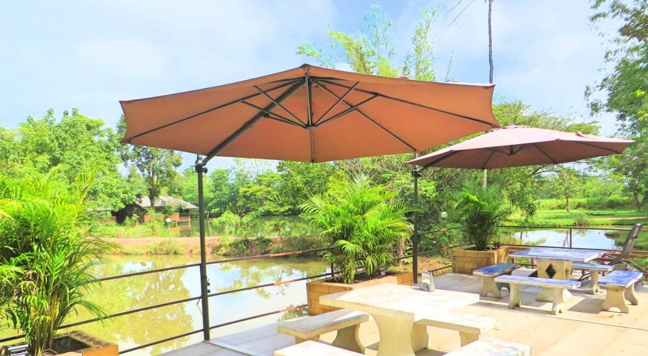 Isaan Perazim Park Hotel Roi Et Exterior foto