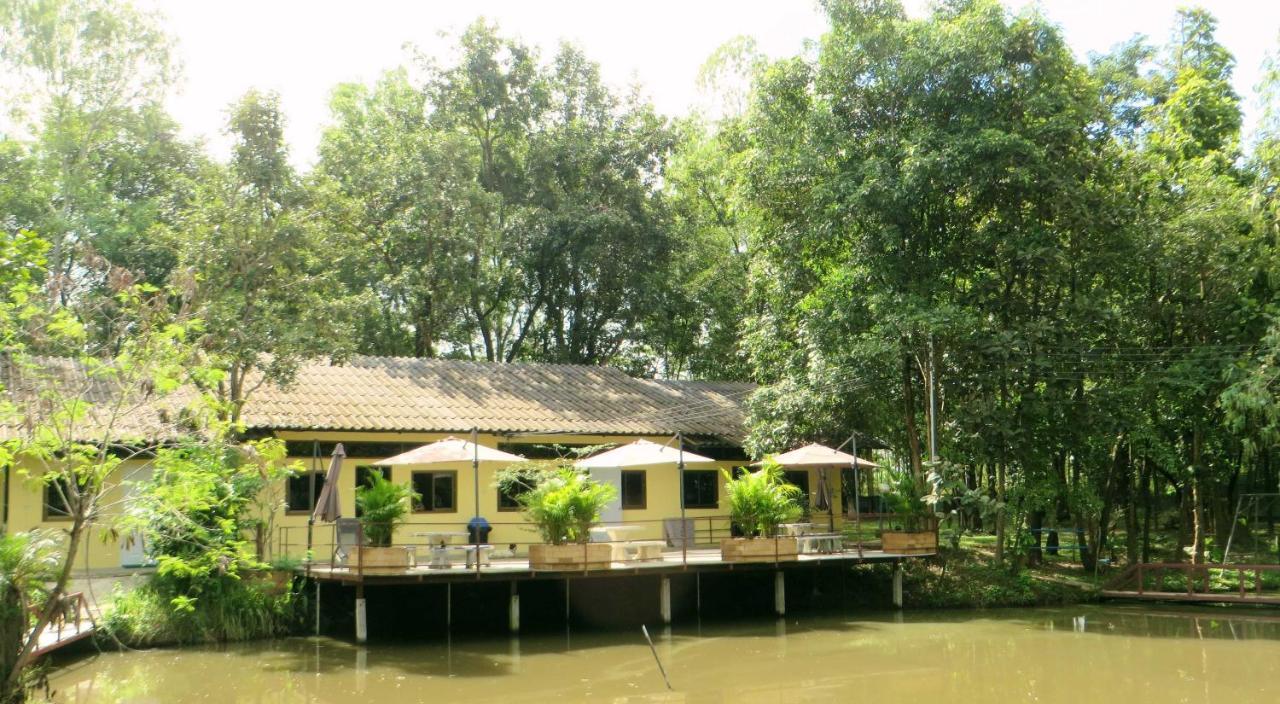 Isaan Perazim Park Hotel Roi Et Exterior foto