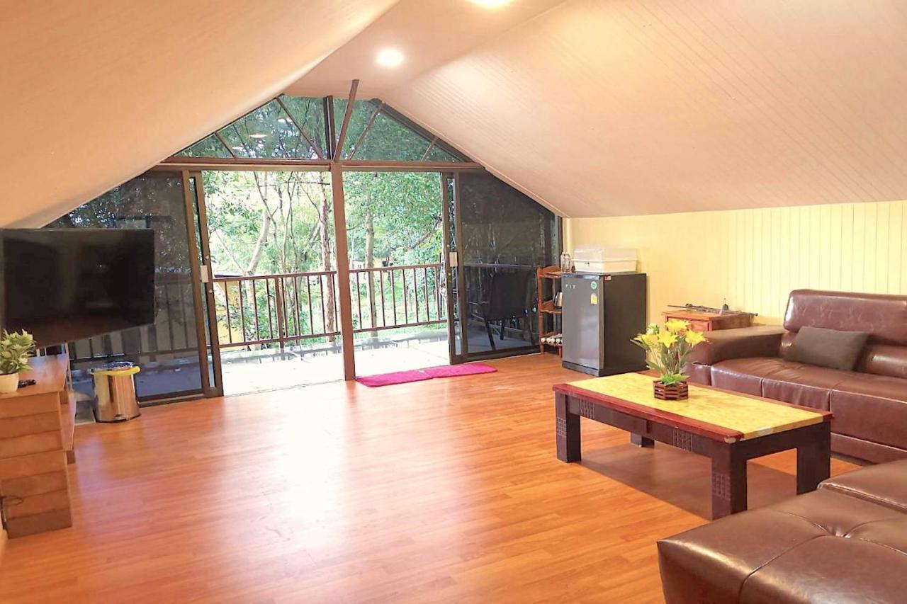 Isaan Perazim Park Hotel Roi Et Exterior foto