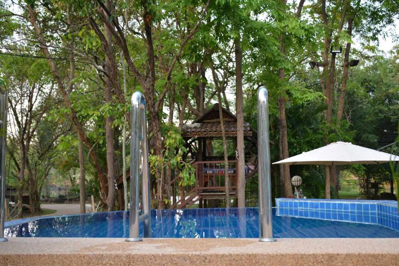 Isaan Perazim Park Hotel Roi Et Exterior foto