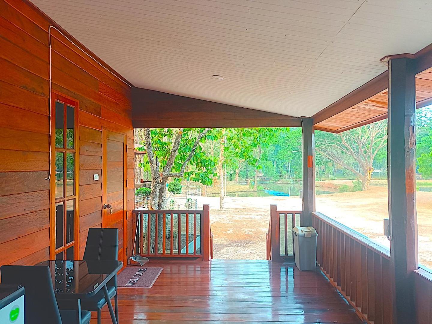 Isaan Perazim Park Hotel Roi Et Exterior foto